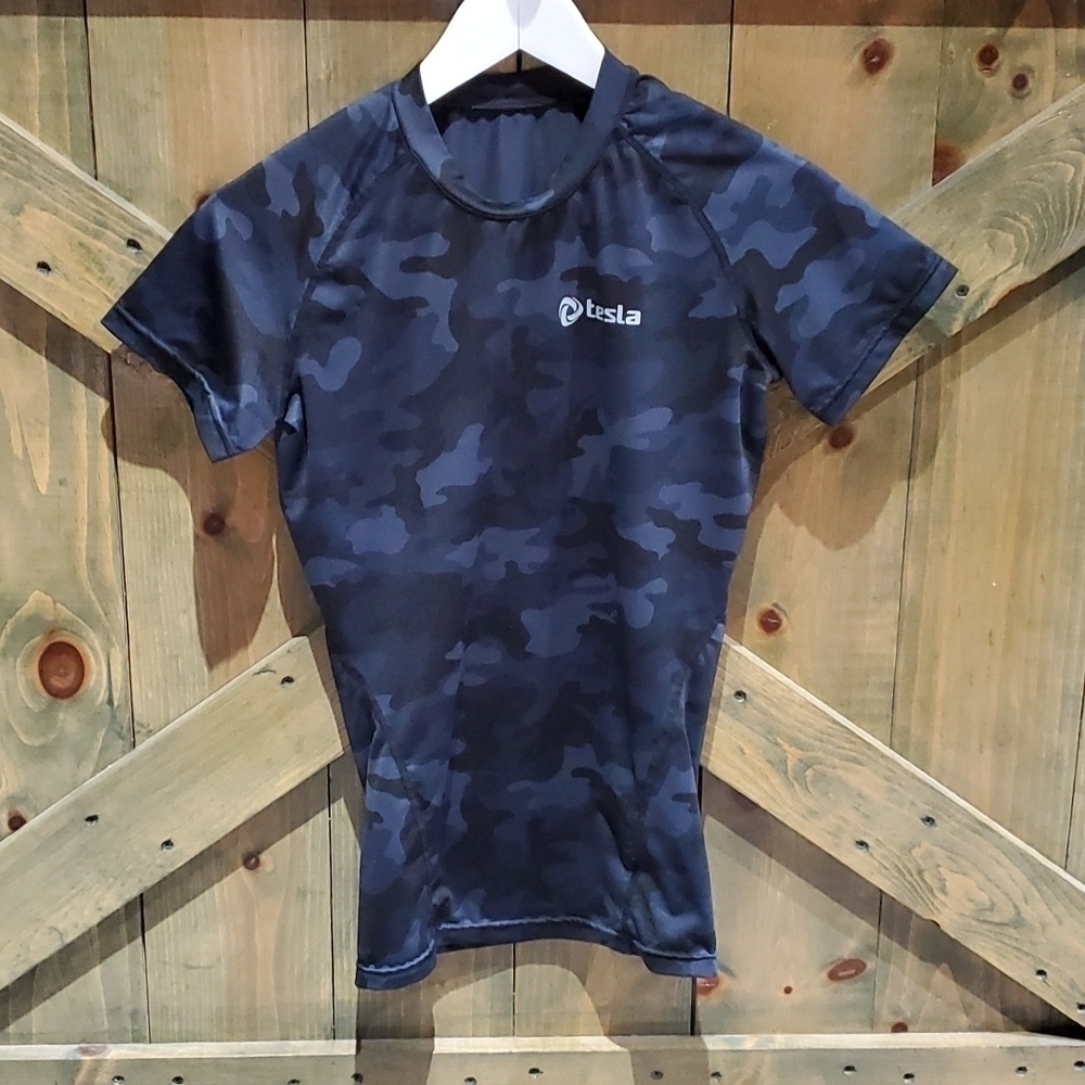 TESLA BLUE CAMO COOL DRY COMPRESSION BASELAYER SHIRT SLEEVE T-SHIRT